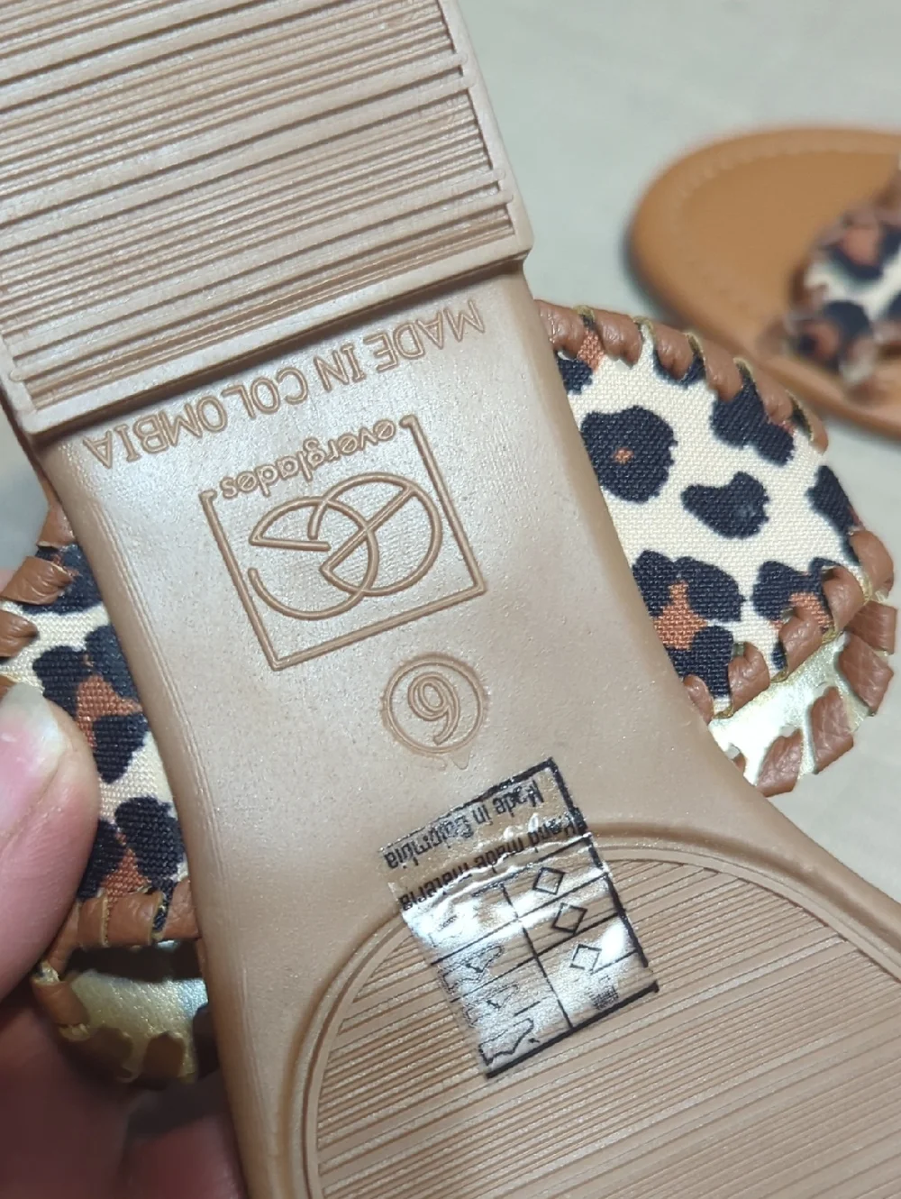 EvergladesMimi 10 Double Strap Leopard Multi-color Sandals‎